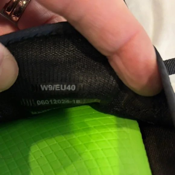 OOFOS Black Comfort Shoes - Picture 8 of 9